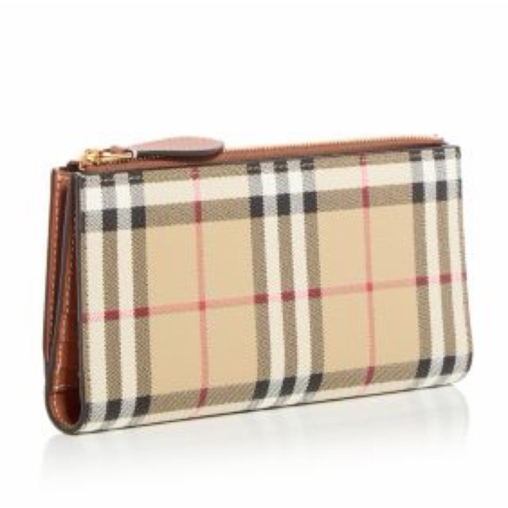 Burberry Large Bi-Fold Snap Wallet - Great Condition
